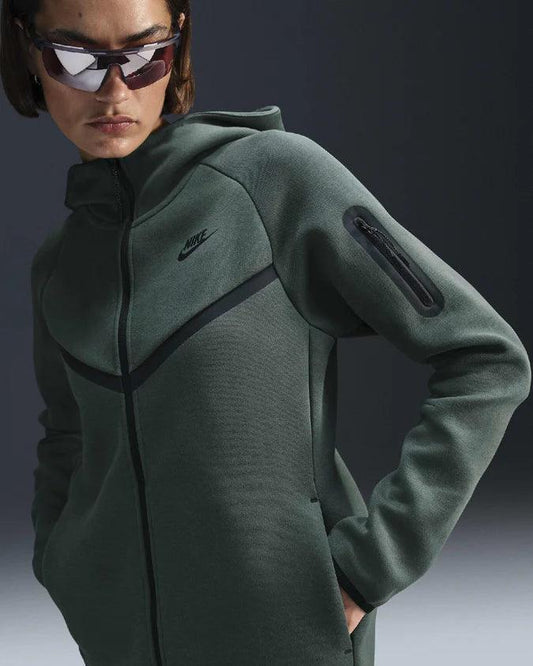 Дамски Суитшърт Tech Fleece