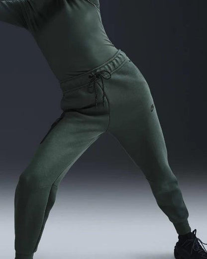 Дамски Панталон Tech Fleece