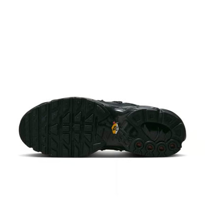 Обувки Nike Air Max Plus Utility Black Metallic