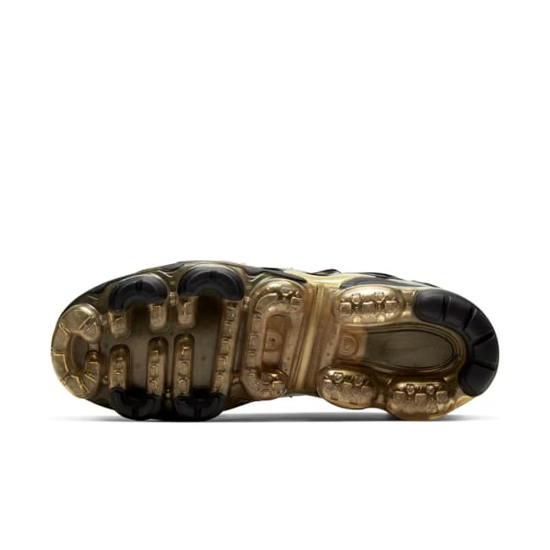 Мъжки маратонки Nike Air VaporMax Plus "Black & Metallic Gold"