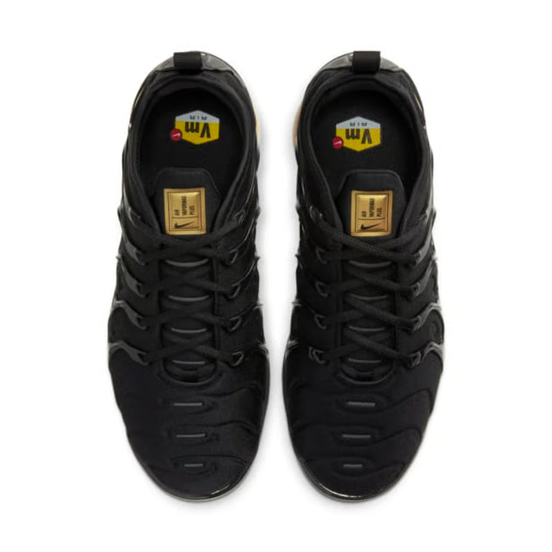 Мъжки маратонки Nike Air VaporMax Plus "Black & Metallic Gold"