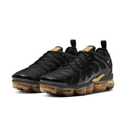 Мъжки маратонки Nike Air VaporMax Plus "Black & Metallic Gold"